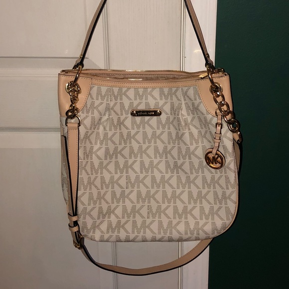 michael kors crossbody used